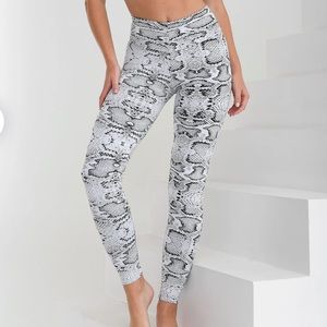 Booty By Brabants White Eclipse Leggings